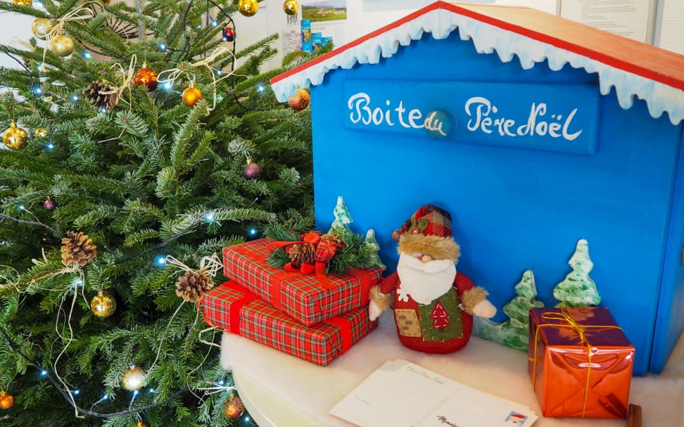 BOITE AUX LETTRES DU PÈRE NOËL