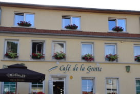 CAFÉ DE LA GROTTE