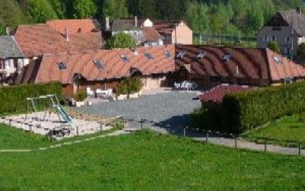 GROUP ACCOMMODATION LA BASSE AUBRY